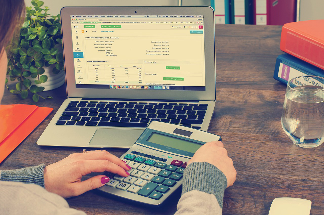 Bookkeeping vs Accounting: Understanding the Differences and Their Importance
